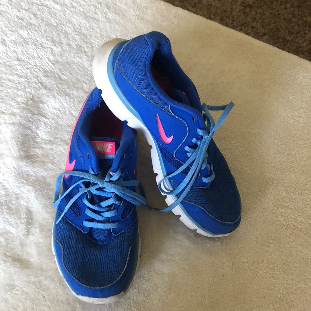 Nike shoes